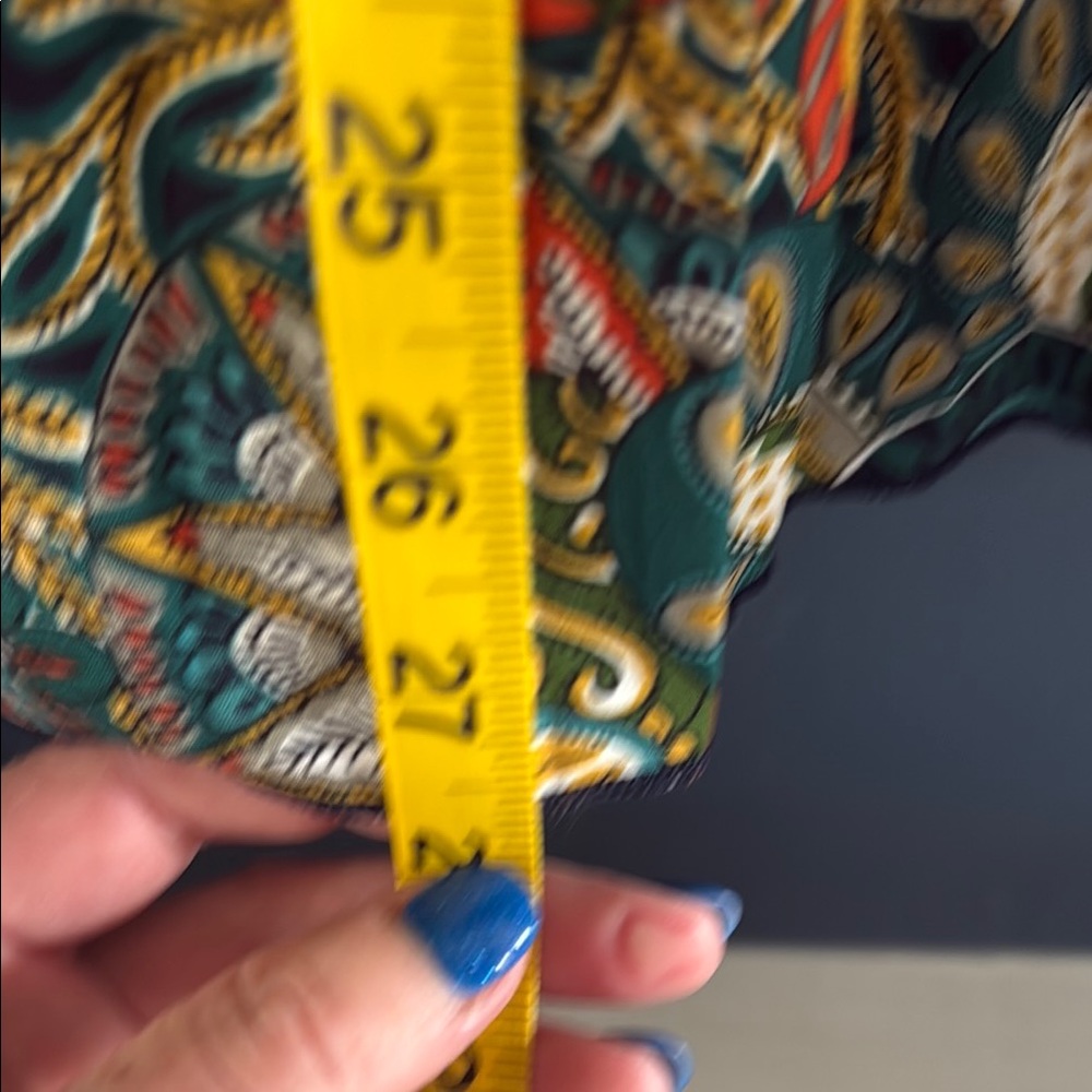 LuLaRoe Madison Skirt XS Multi-Color Paisley Pleated Midi Skirt with Pockets - Picture 9 of 9